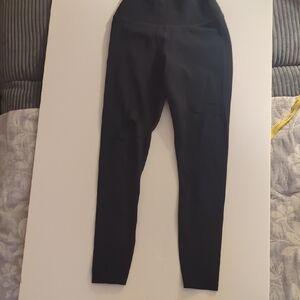 ALO Yoga Black Leggings With Front Cutouts